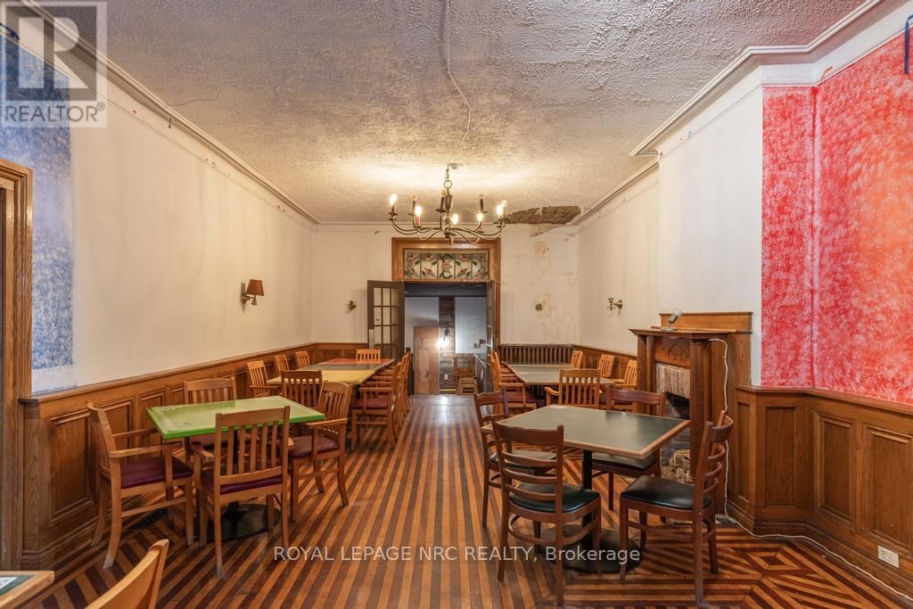 22 ACADEMY STREET Image 19