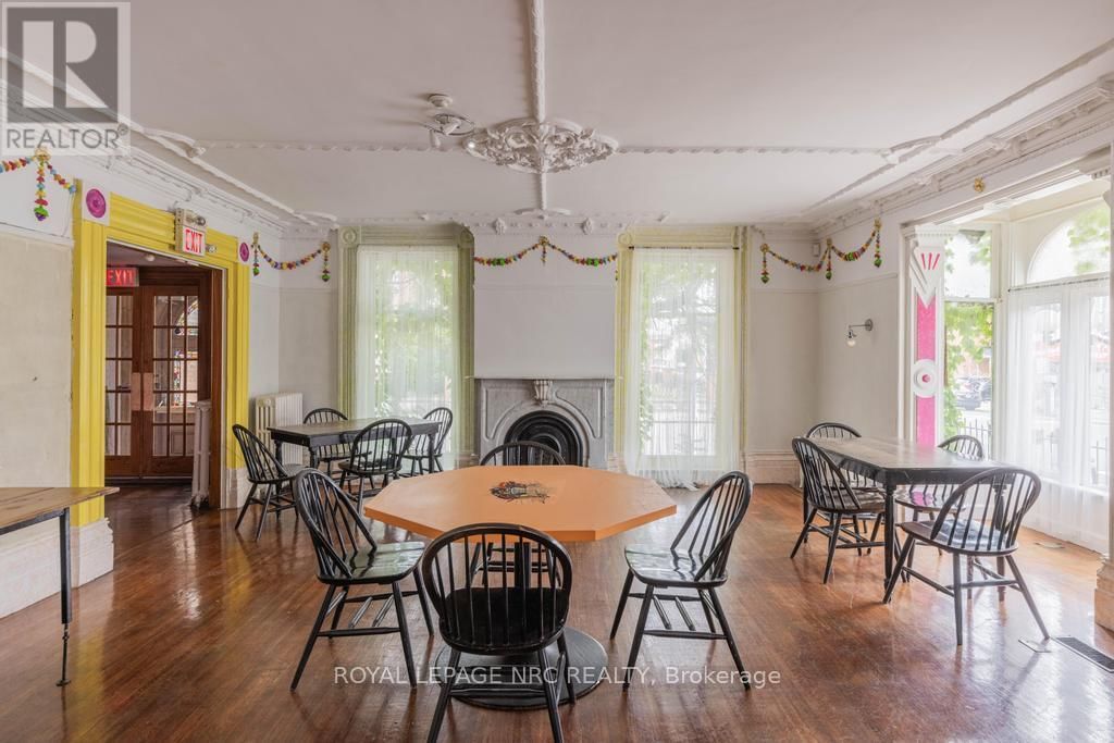 22 ACADEMY STREET Image 20