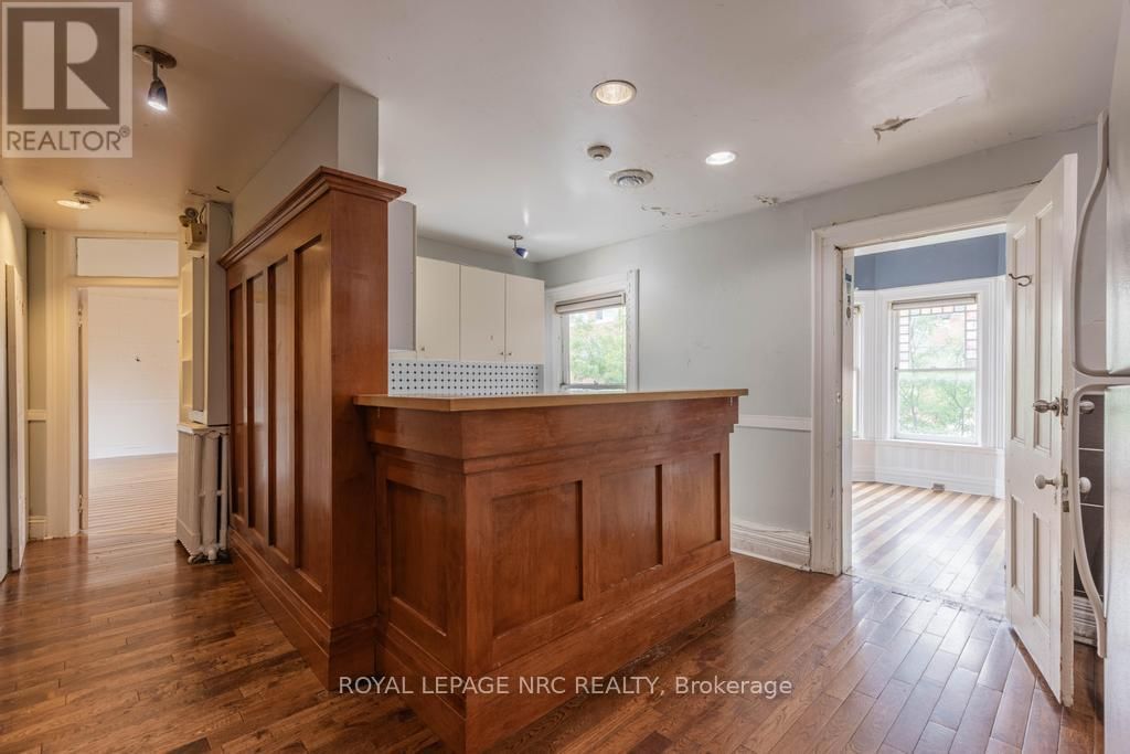 22 ACADEMY STREET Image 34