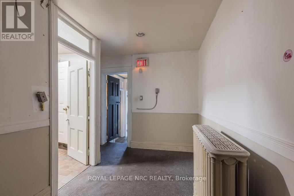 22 ACADEMY STREET Image 41