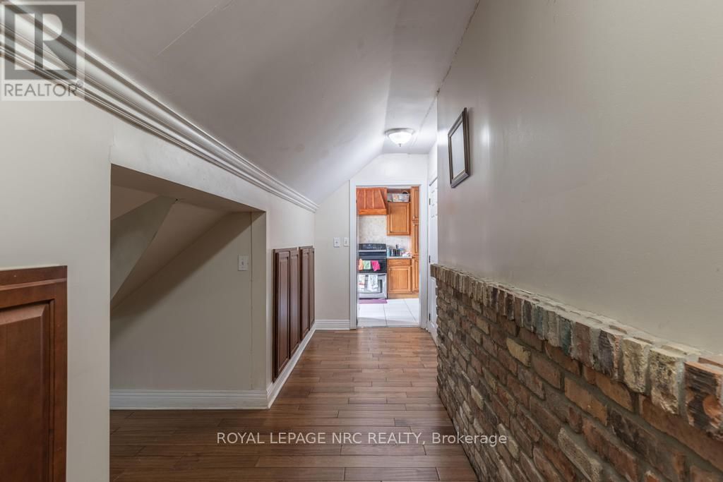 22 ACADEMY STREET Image 45