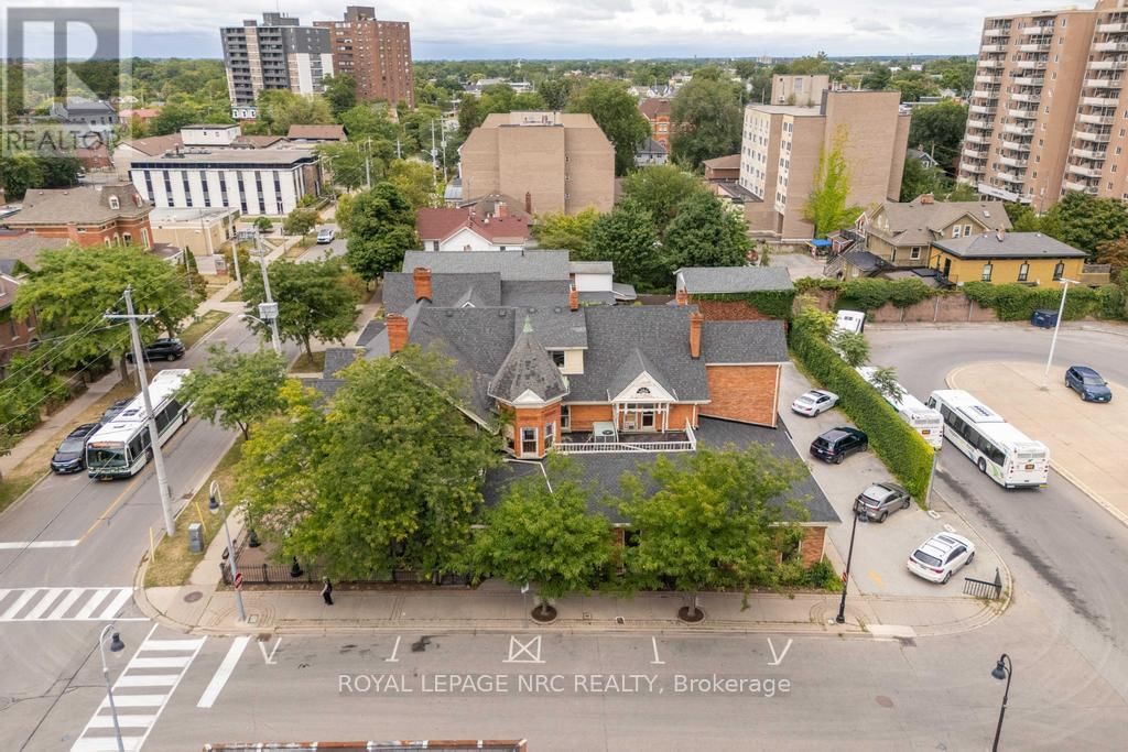 22 ACADEMY STREET Image 6