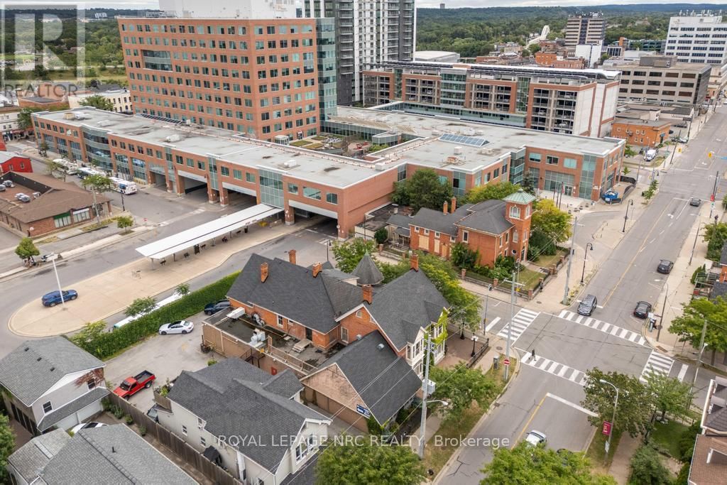 22 ACADEMY STREET Image 7