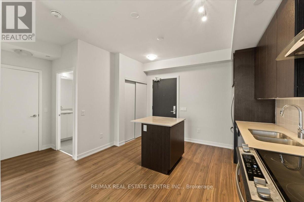 1106 - 55 DUKE STREET WEST Image 11