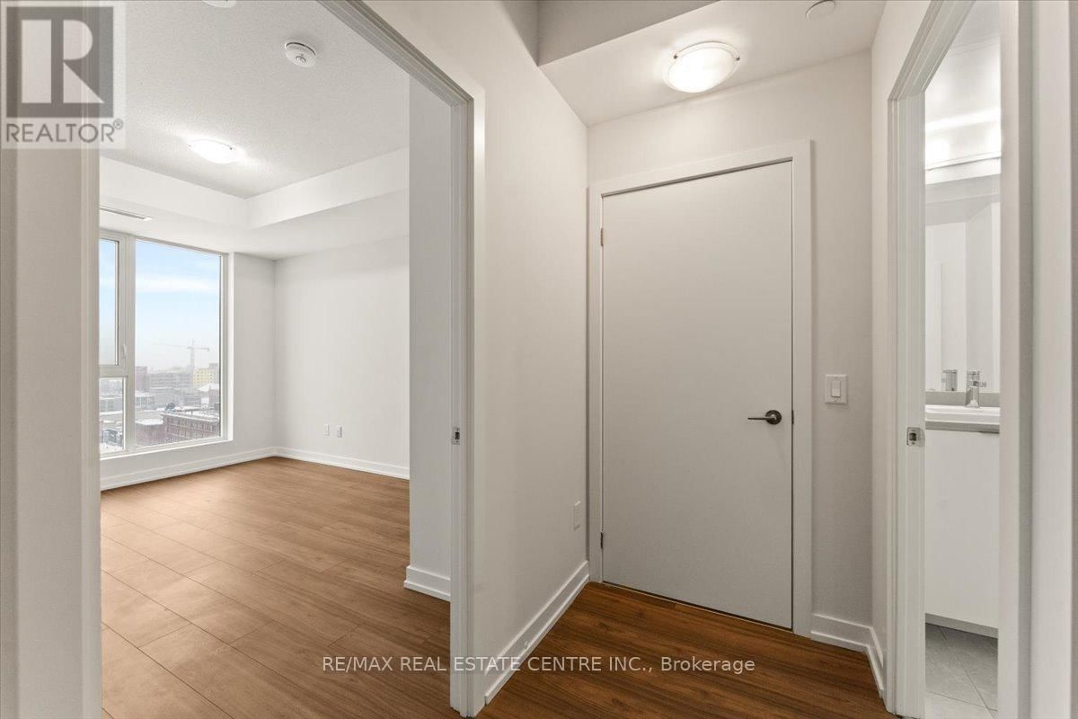 1106 - 55 DUKE STREET WEST Image 22