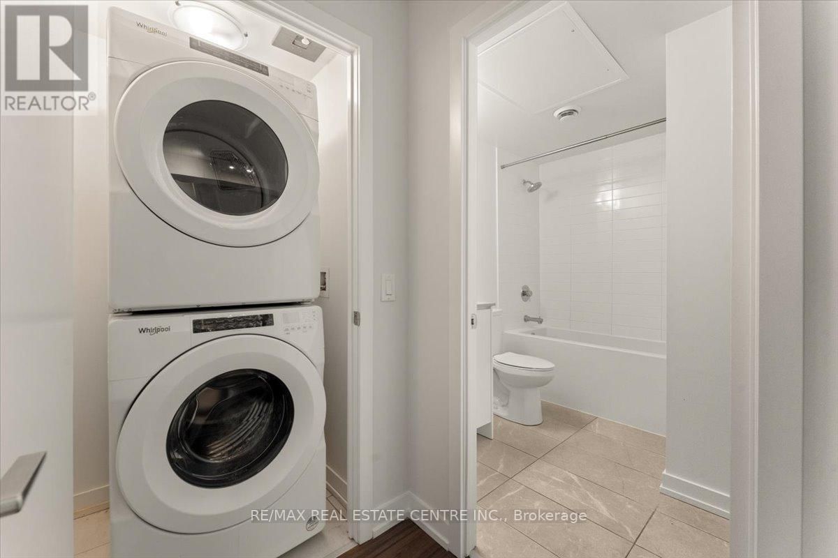 1106 - 55 DUKE STREET WEST Image 25