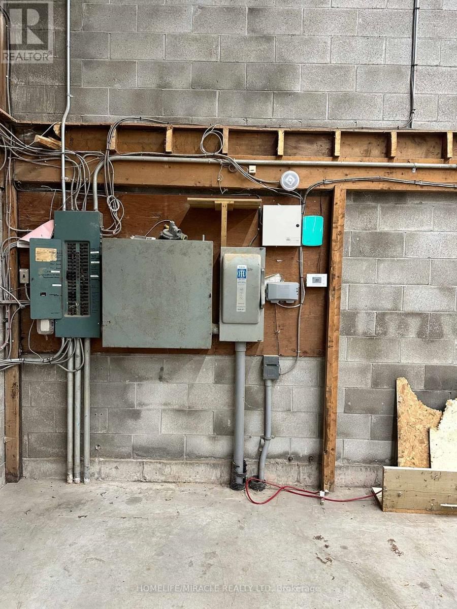 31 THAMES STREET SOUTH Image 12