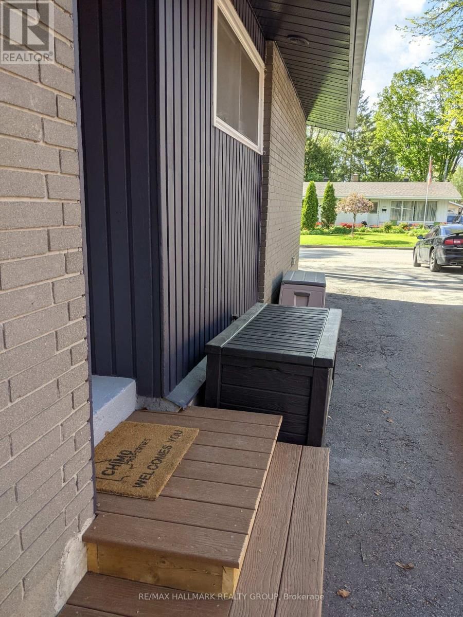 2160 LAMBETH WALK Image 26