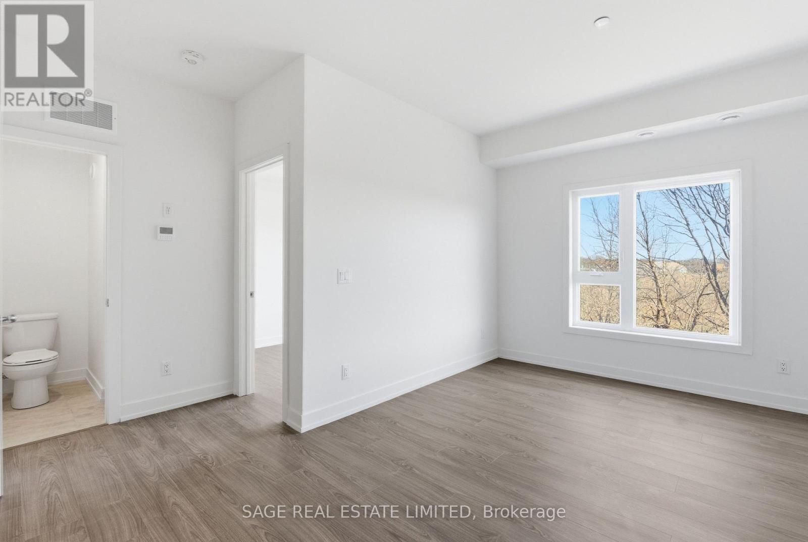 312C - 16 MELBOURNE AVENUE Image 6