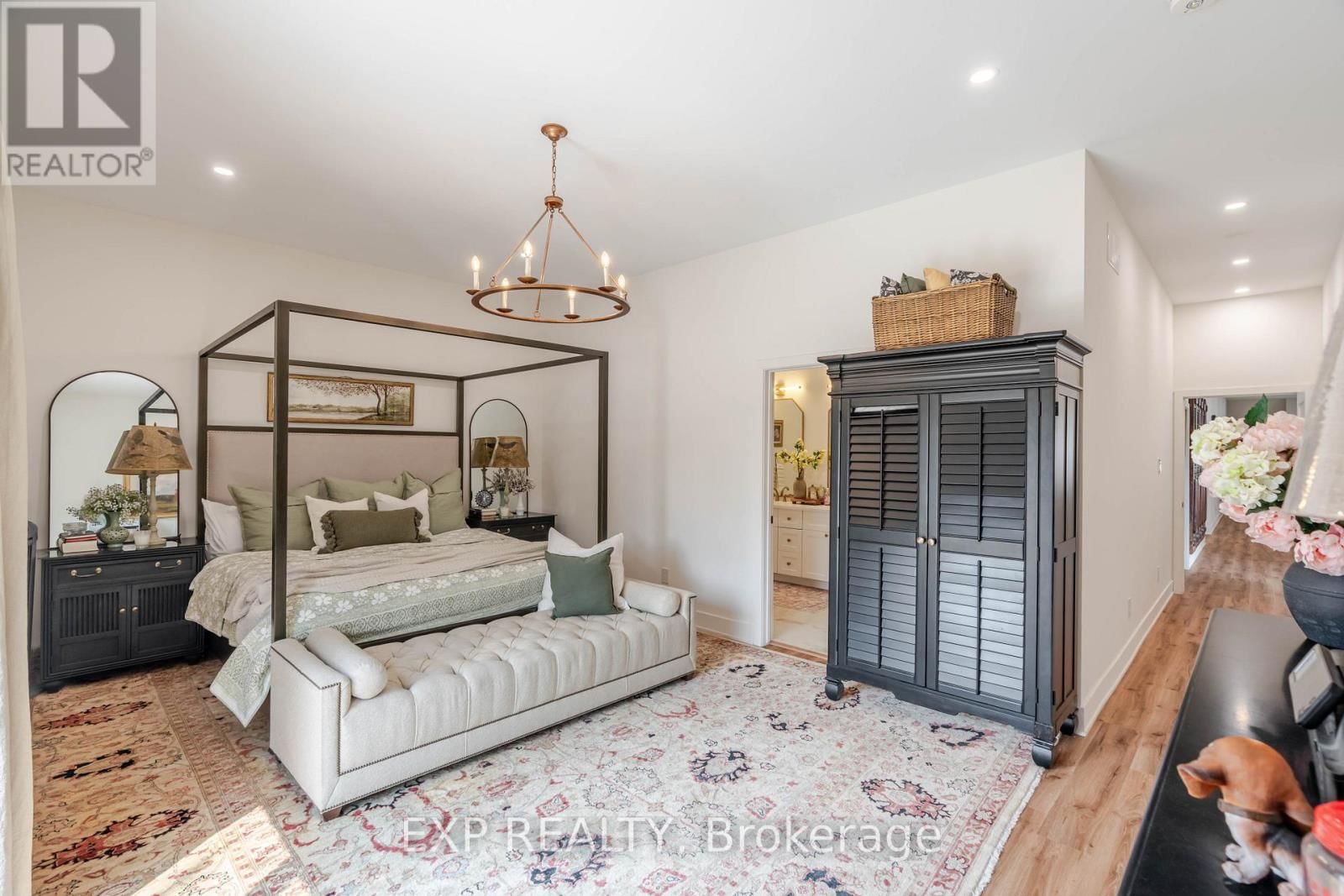 12 VIEWMOUNT DRIVE Image 24