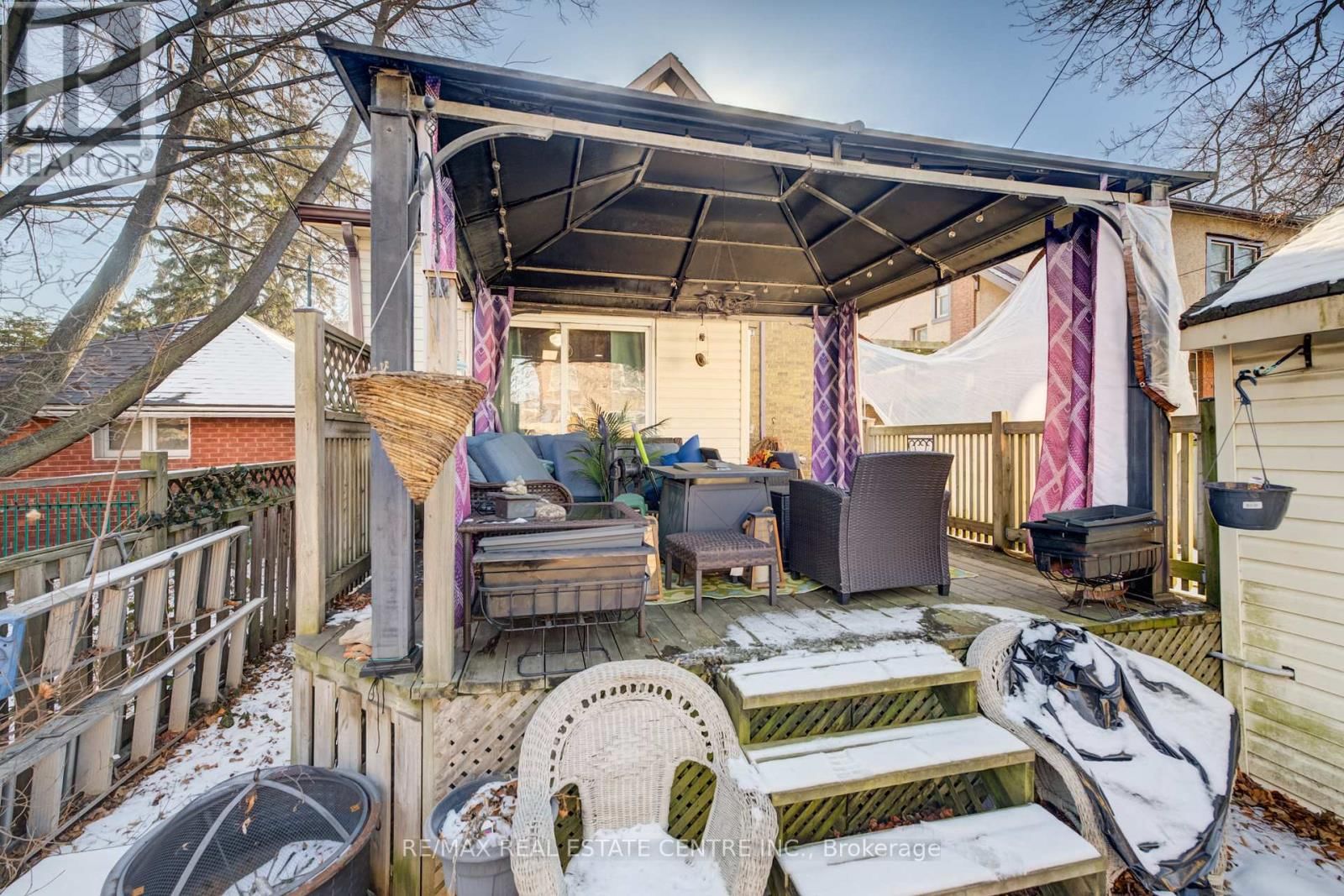 12 LEINSTER AVENUE SOUTH Image 26