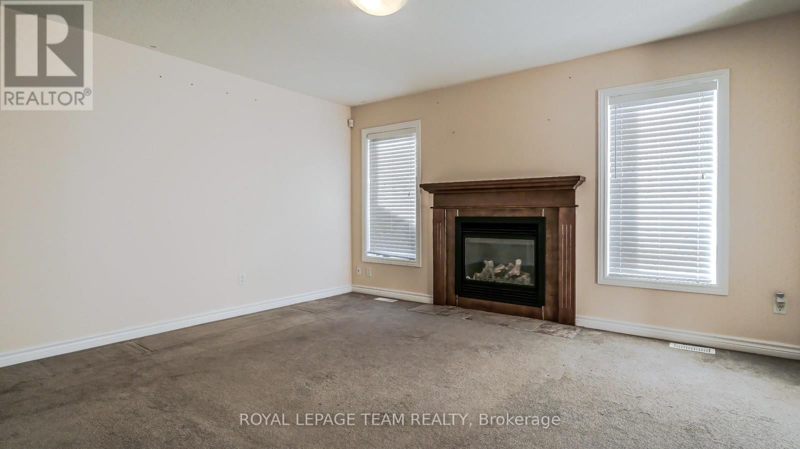 403 TEMISKAMING CRESCENT Image 11