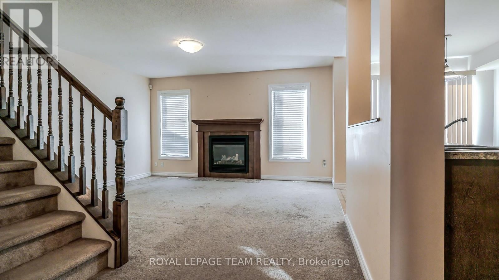 403 TEMISKAMING CRESCENT Image 6