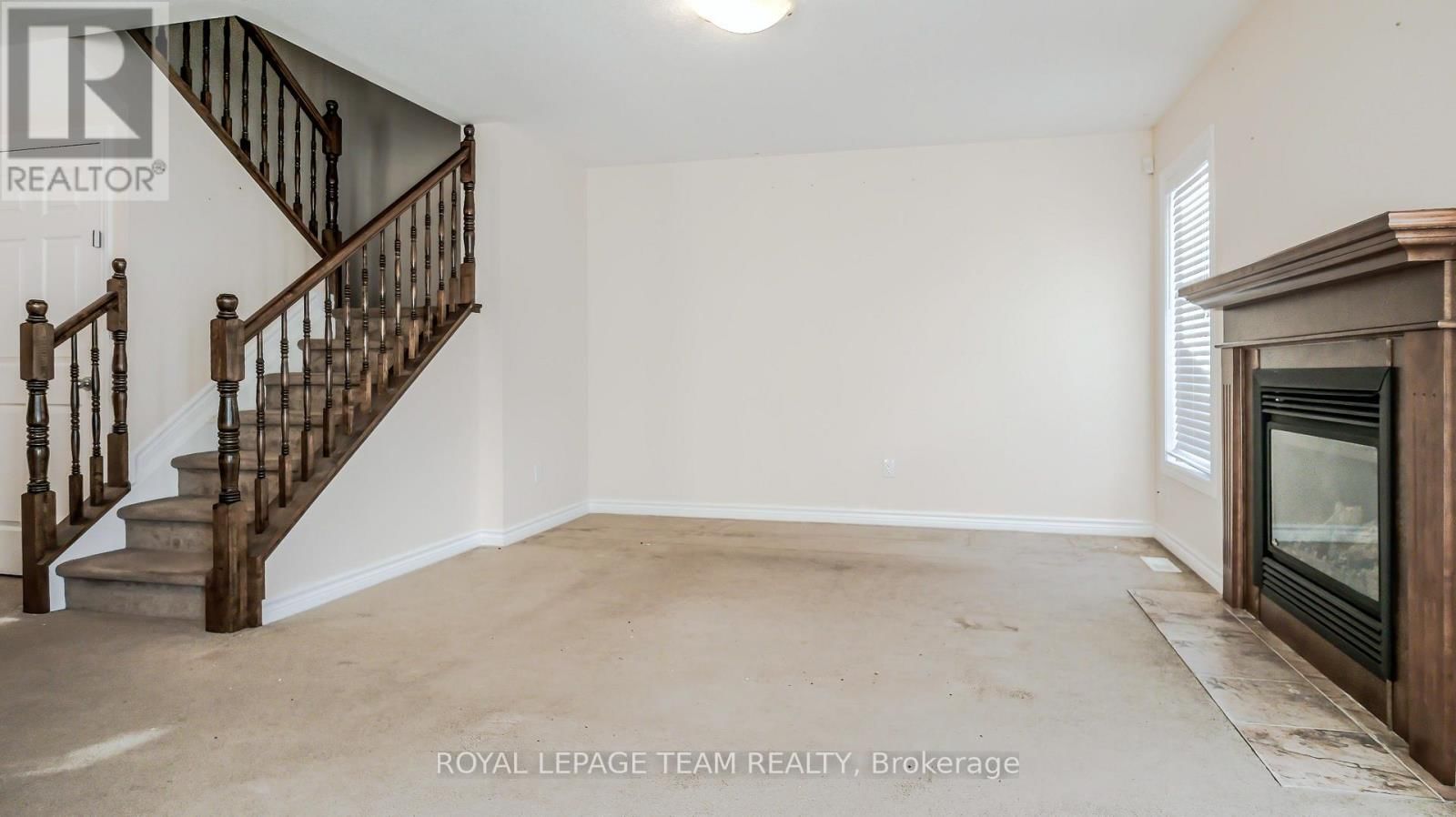 403 TEMISKAMING CRESCENT Image 9