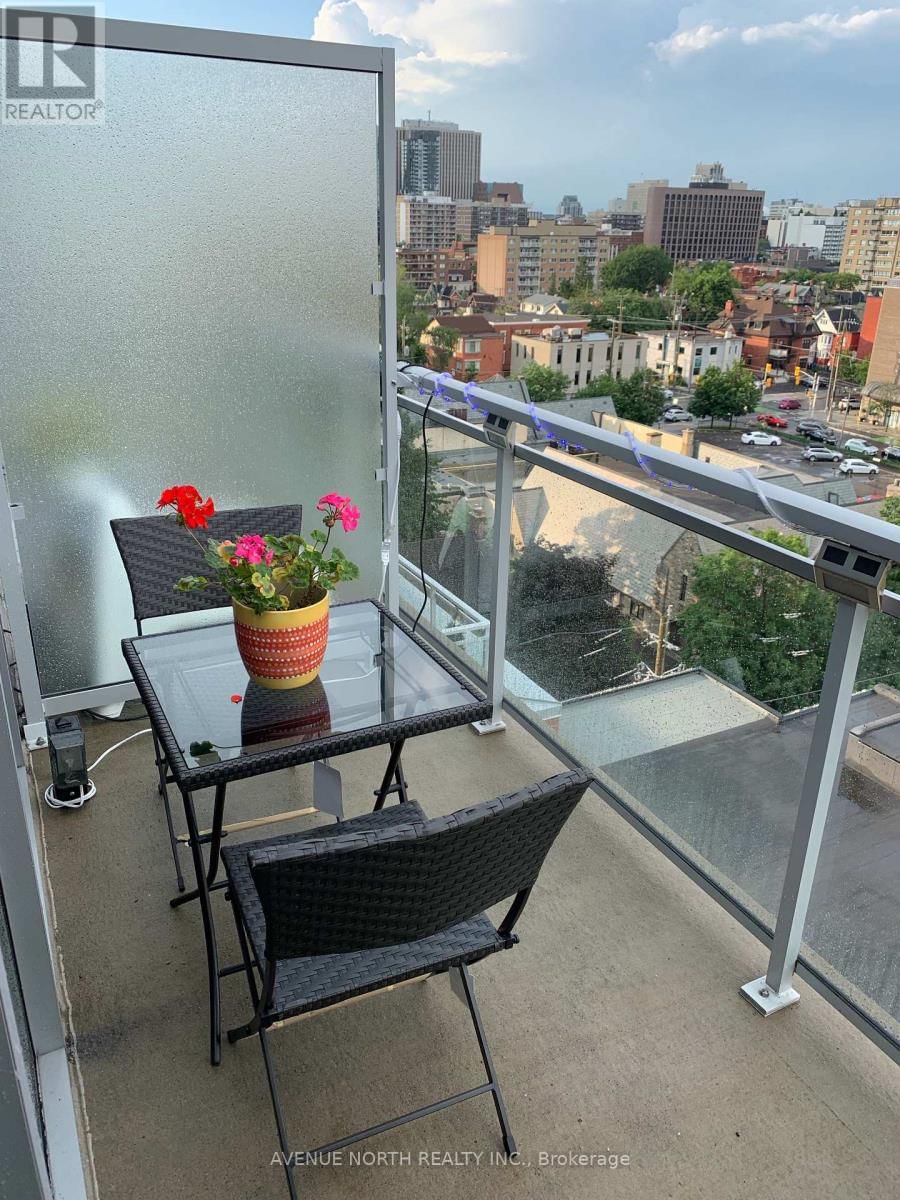 938 - 340 MCLEOD STREET Image 15