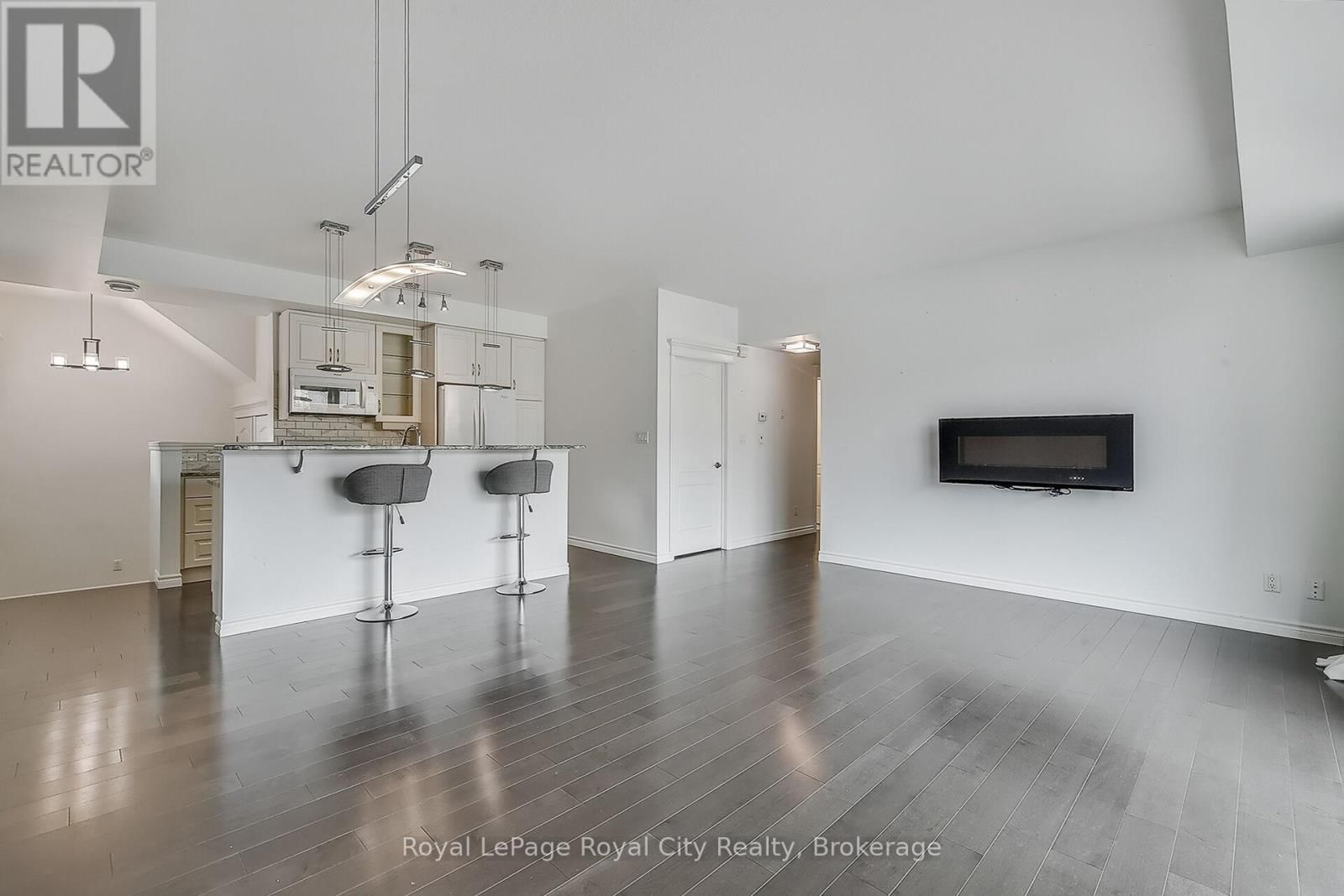 2 - 32 ARKELL ROAD Image 12