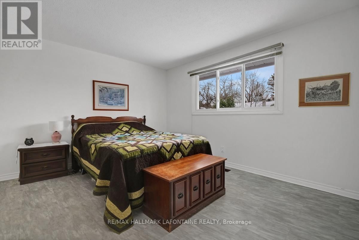 2443 OGILVIE ROAD Image 16