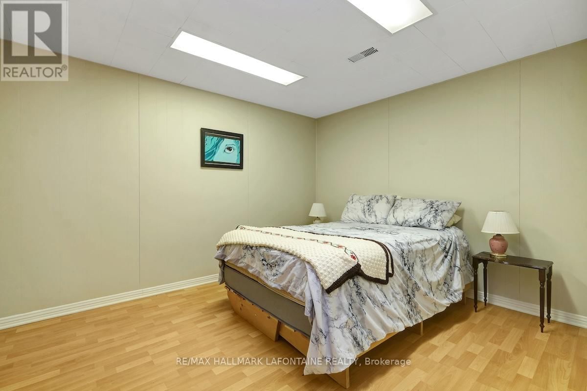 2443 OGILVIE ROAD Image 29