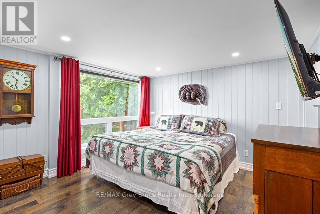 6 CHETWYND LANE Image 25