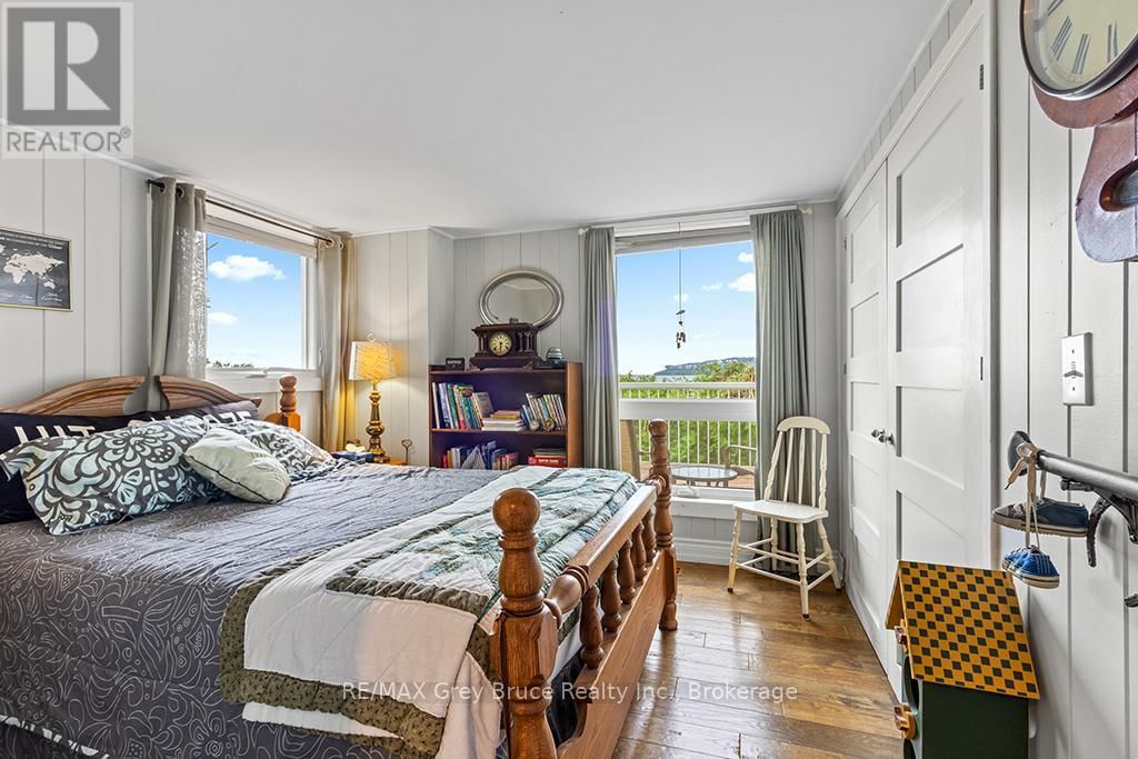 6 CHETWYND LANE Image 32