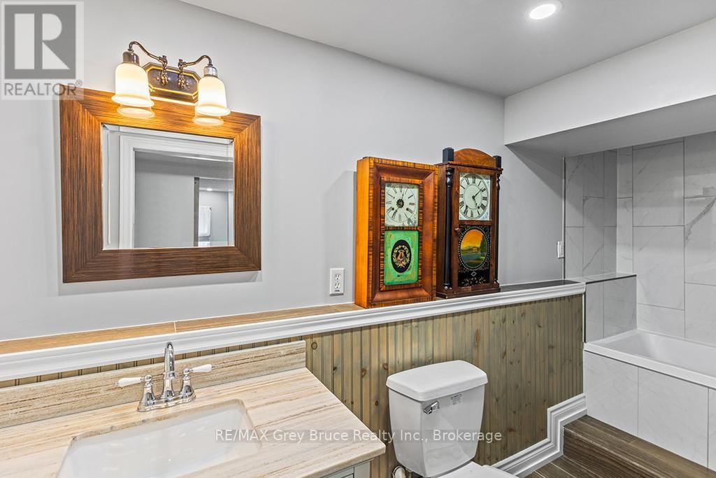 6 CHETWYND LANE Image 40