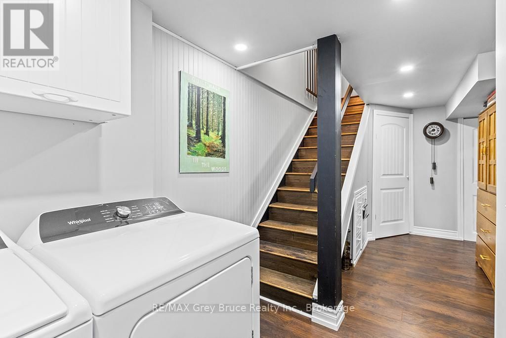 6 CHETWYND LANE Image 42