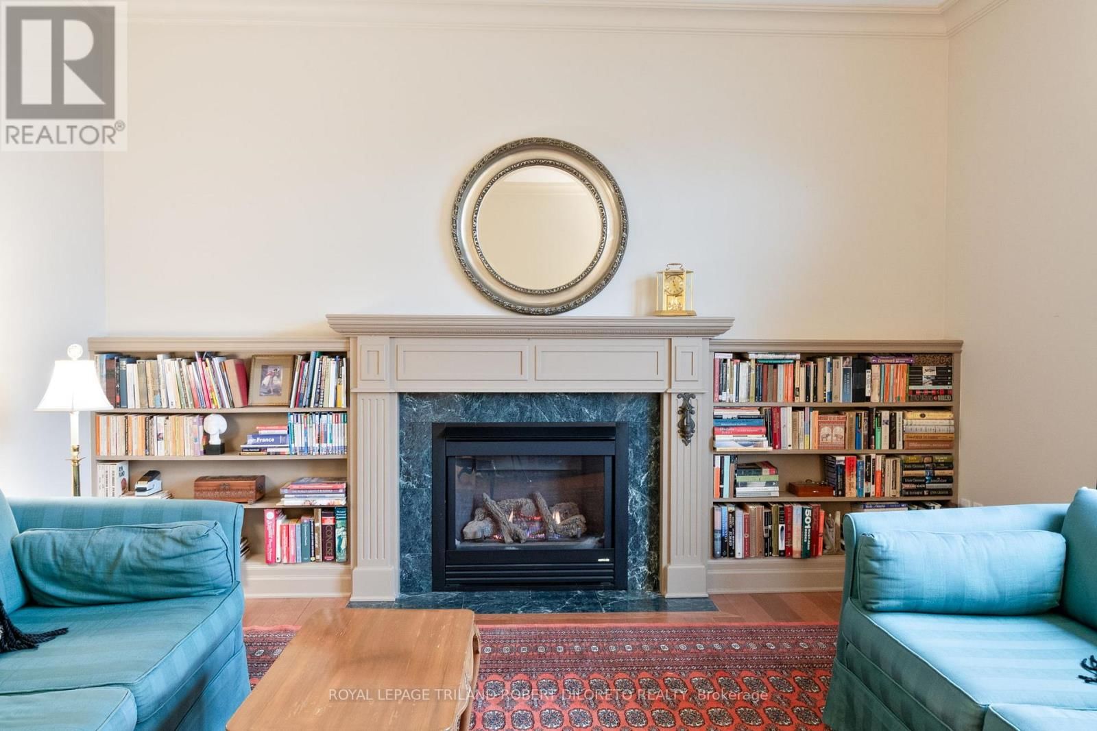 979 APRICOT PLACE Image 15