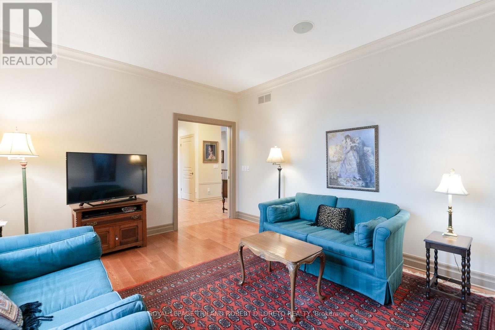 979 APRICOT PLACE Image 16