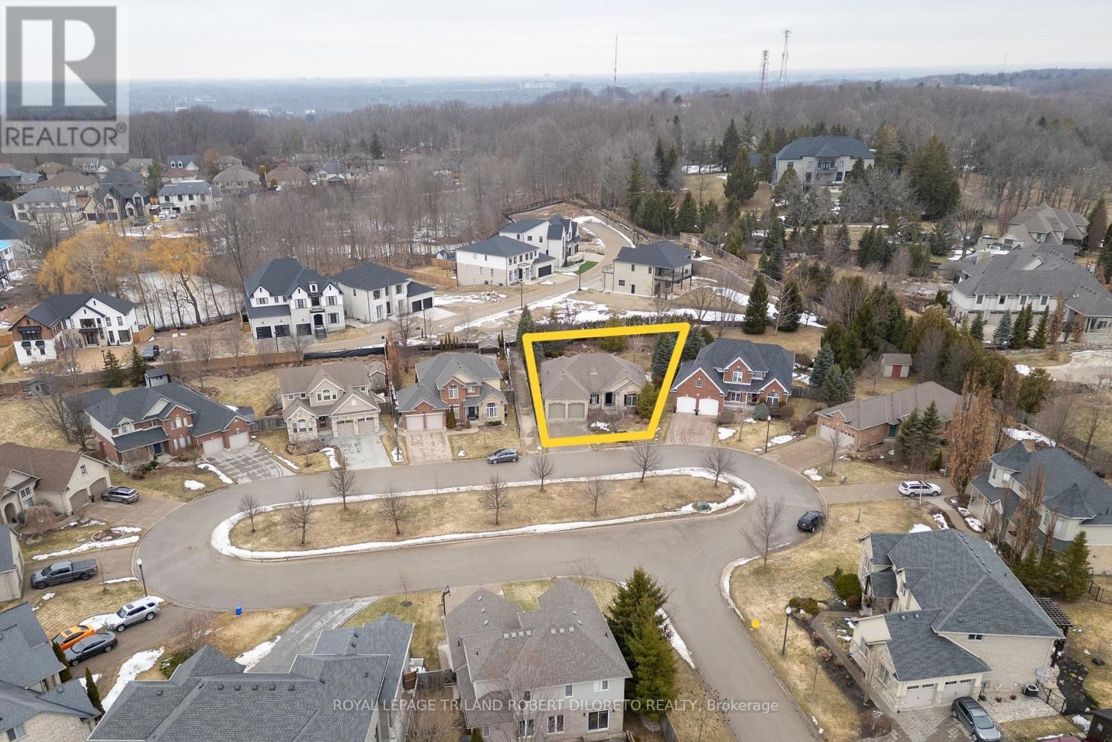 979 APRICOT PLACE Image 2