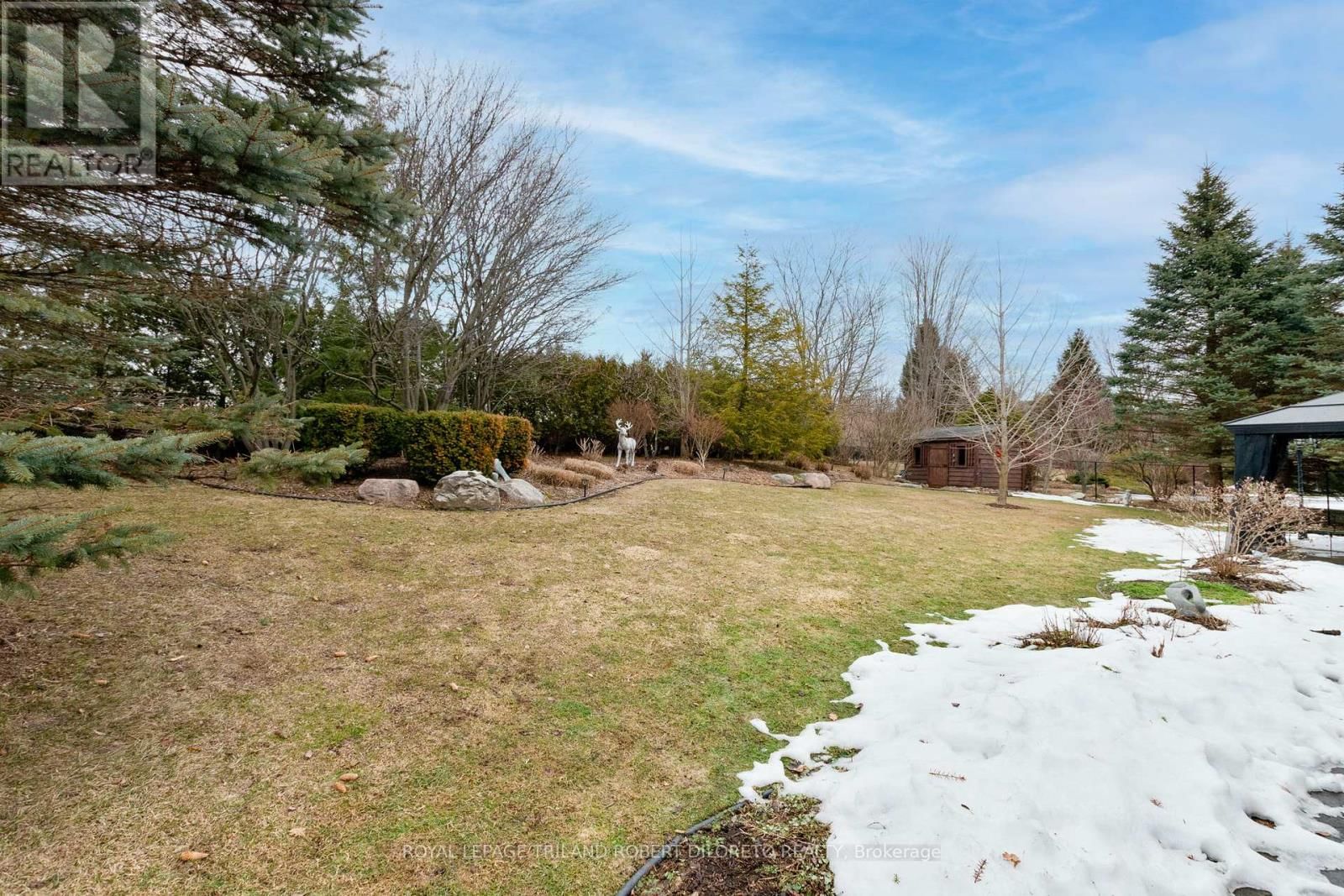 979 APRICOT PLACE Image 7