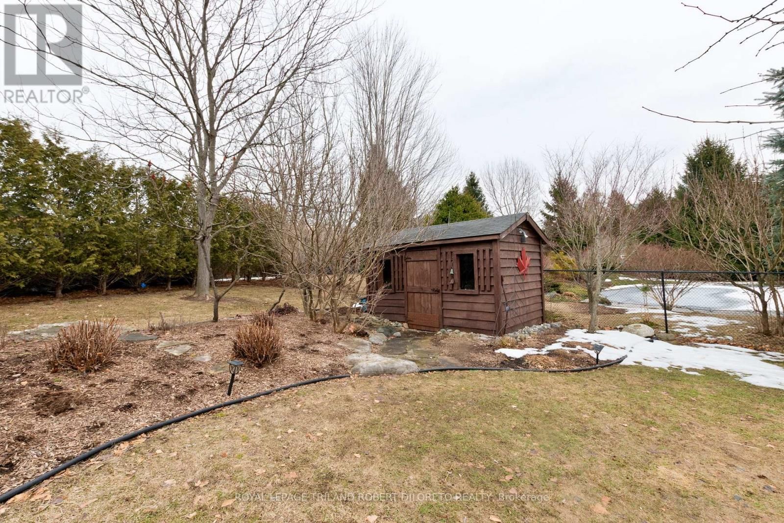 979 APRICOT PLACE Image 9