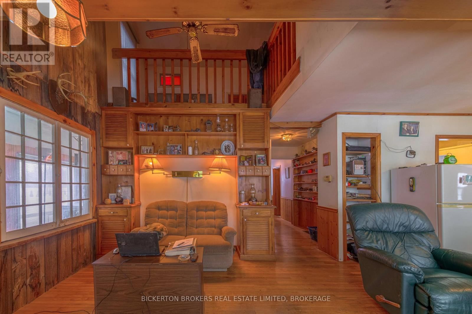 798 RUSSELL ROAD Image 10