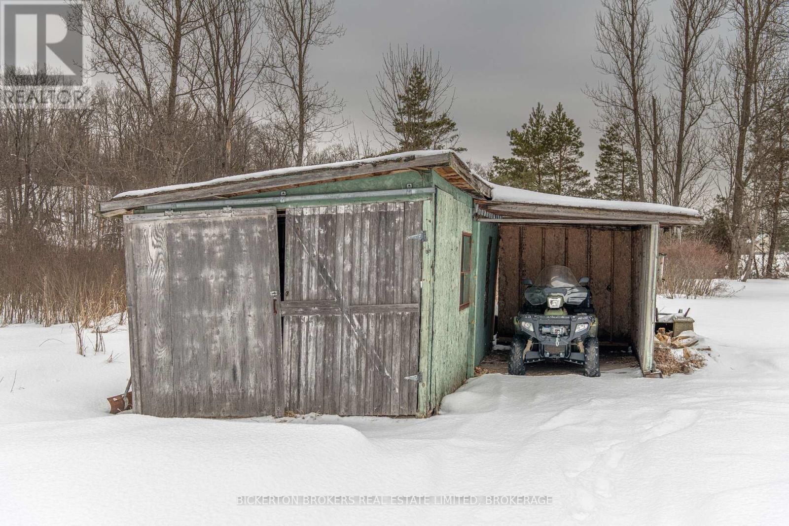 798 RUSSELL ROAD Image 29