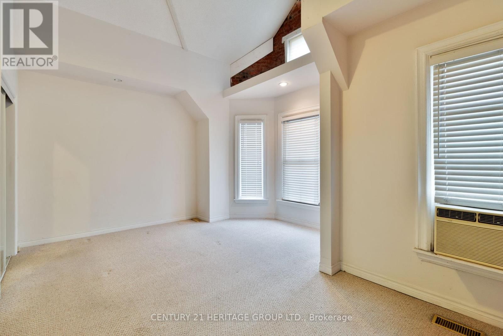 27 TISDALE STREET NORTH Image 12