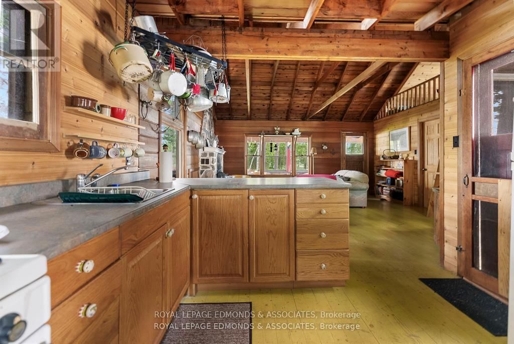 0 WABEWAWA ISLAND Image 22