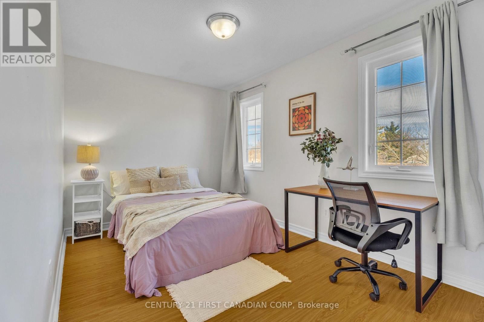 89 MCTAGGART COURT Image 25