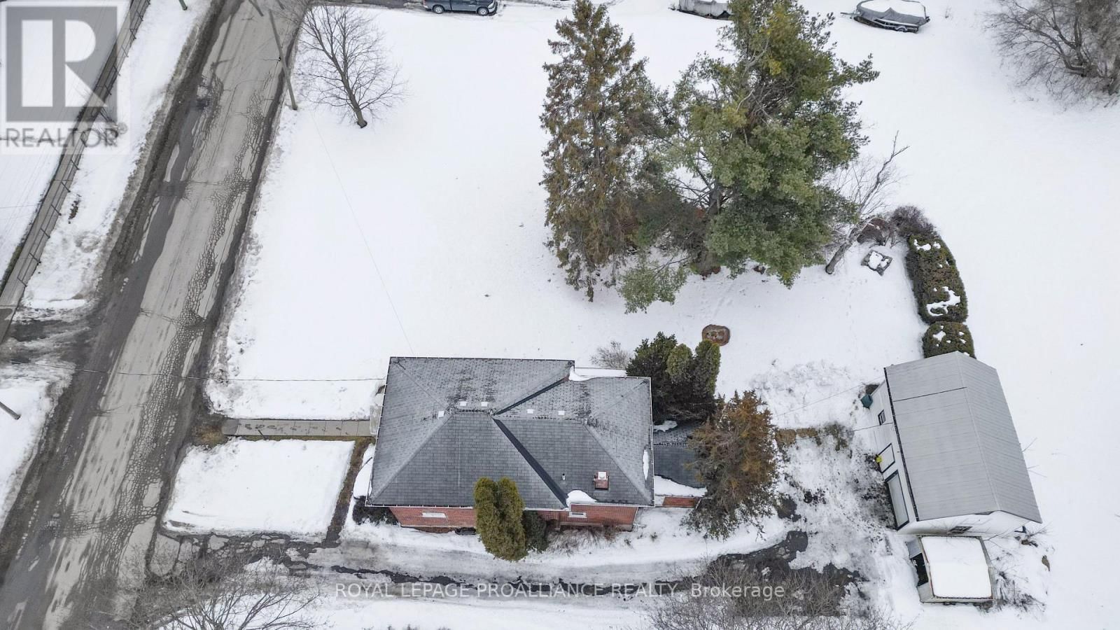 184 EDWARD STREET Image 39