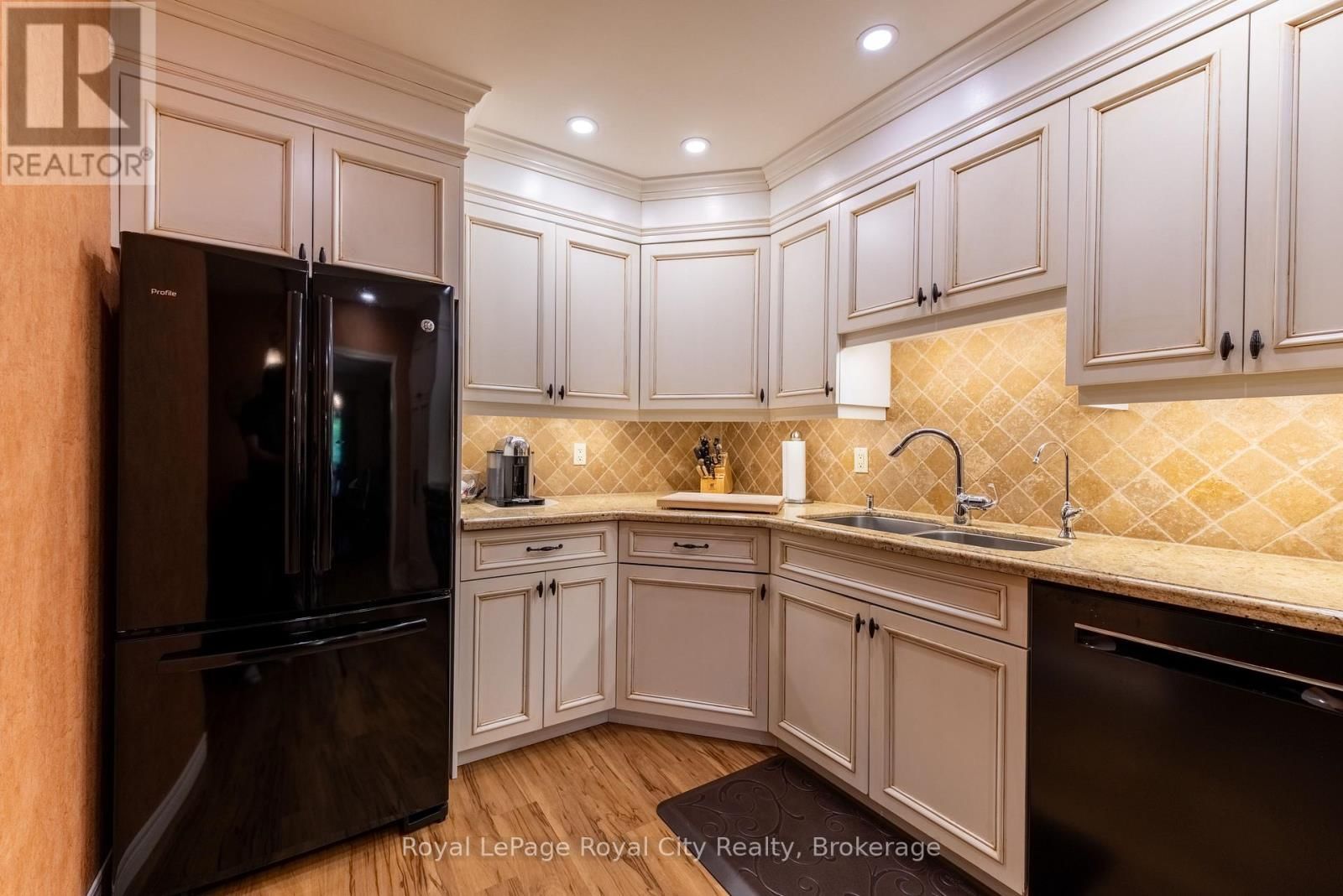 101 - 121 WATERLOO AVENUE Image 2