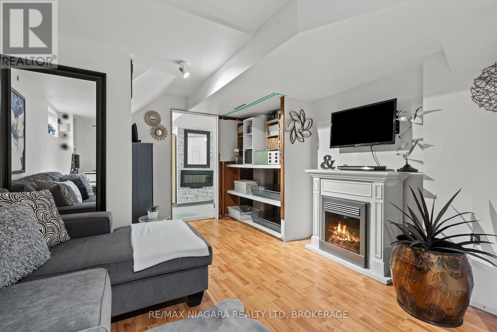 96 TERRACE DRIVE Image 21