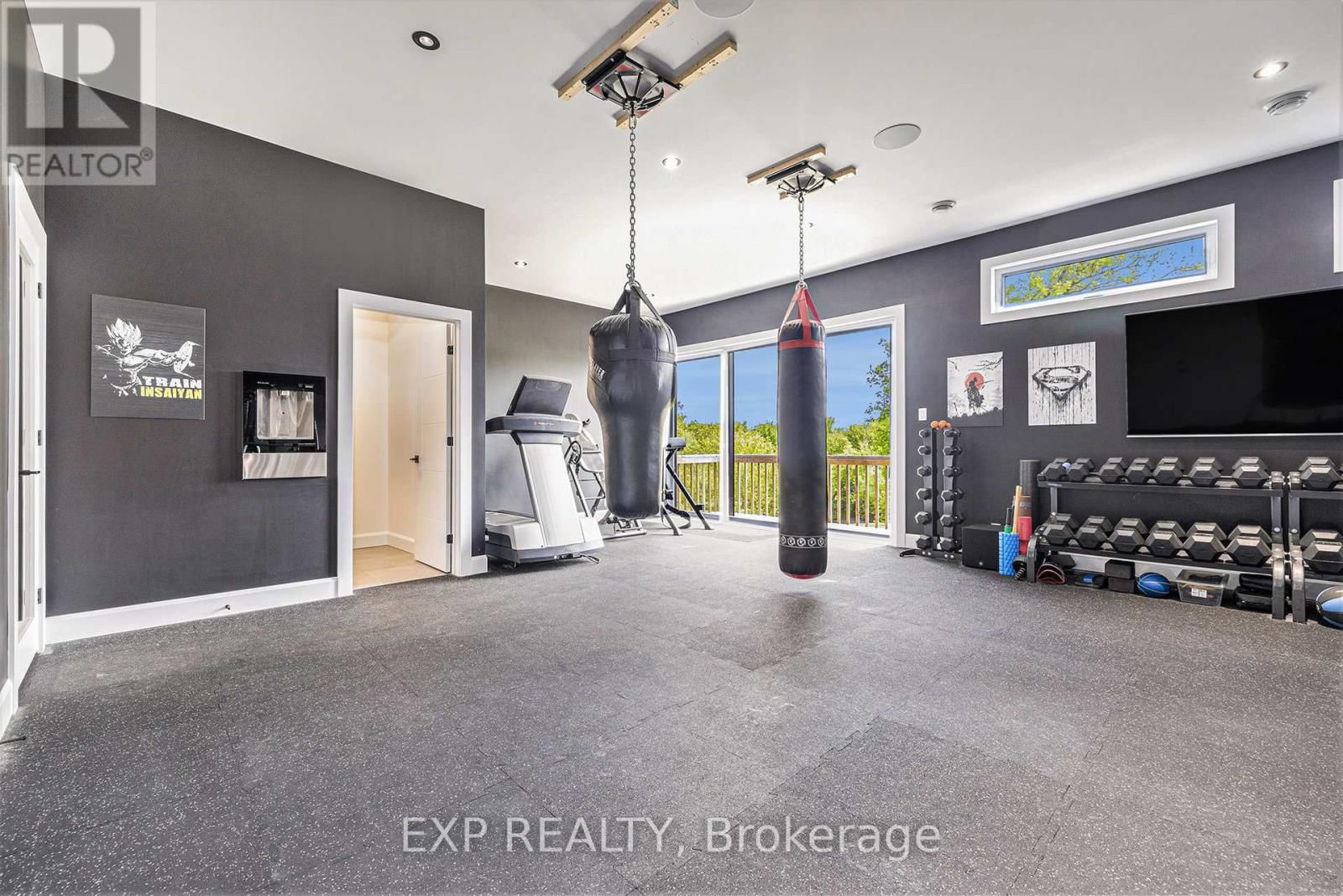 1056 NOTRE DAME STREET Image 25