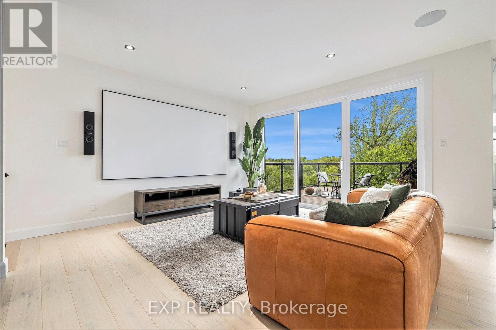 1056 NOTRE DAME STREET Image 7