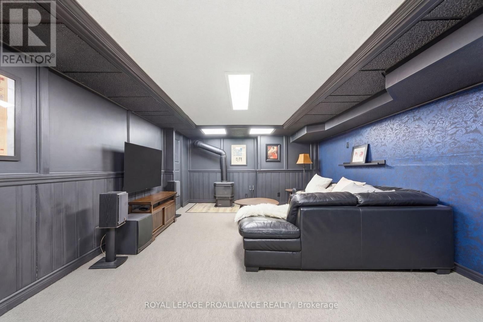 333 SCUTTLEHOLE ROAD Image 32