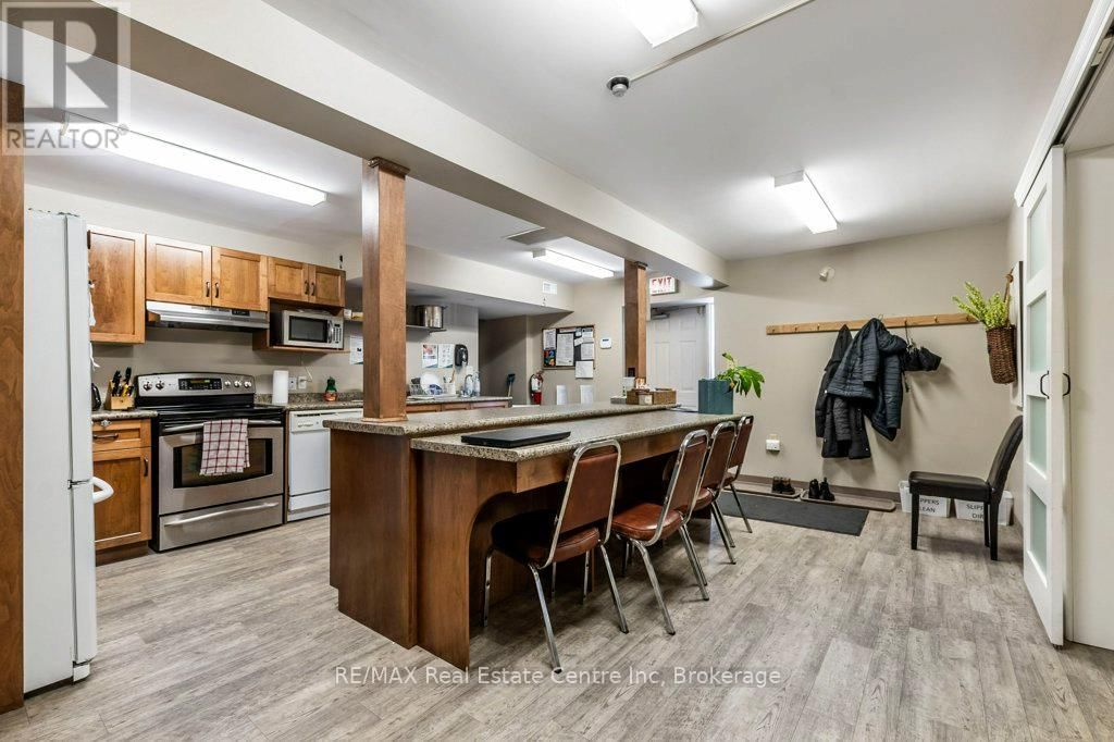 280 ST PATRICK STREET WEST Image 14