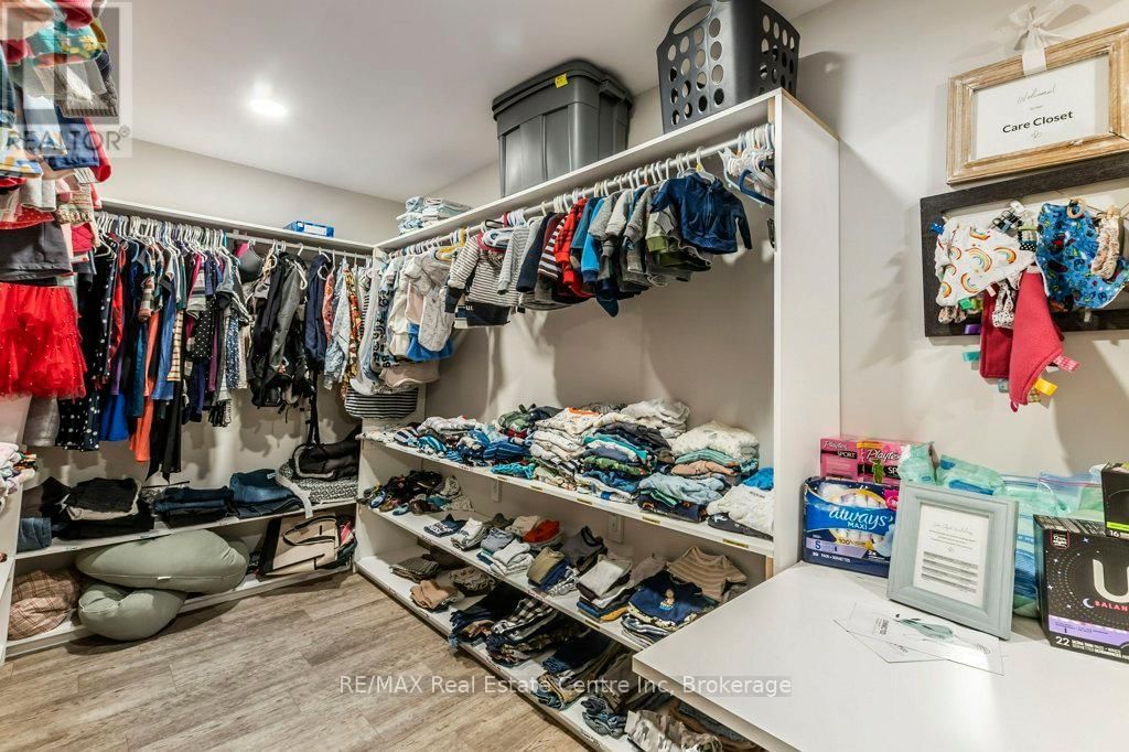 280 ST PATRICK STREET WEST Image 17