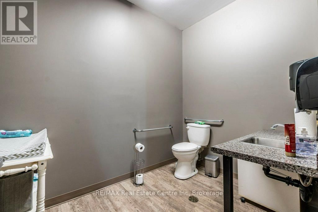 280 ST PATRICK STREET WEST Image 18