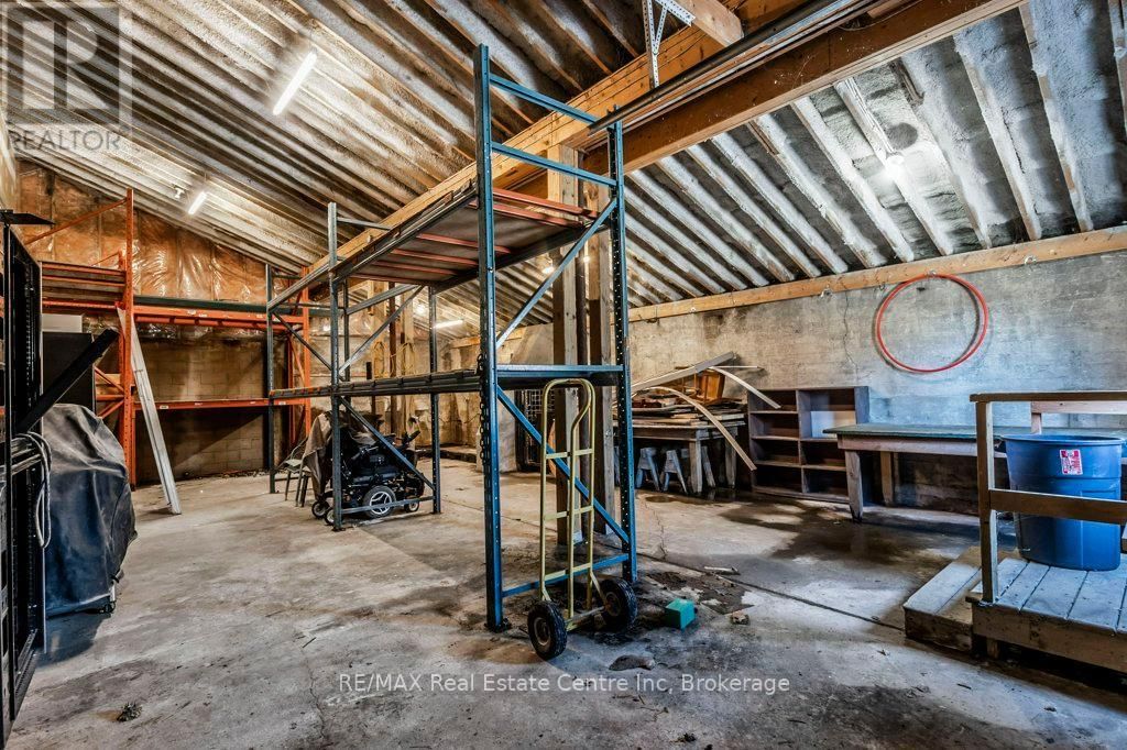 280 ST PATRICK STREET WEST Image 21