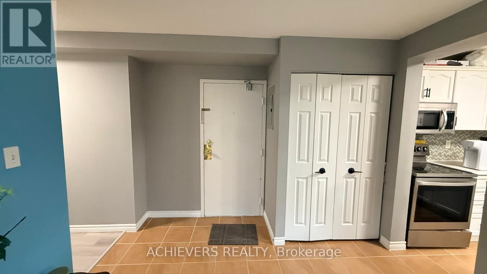 107 - 640 GREY STREET Image 6