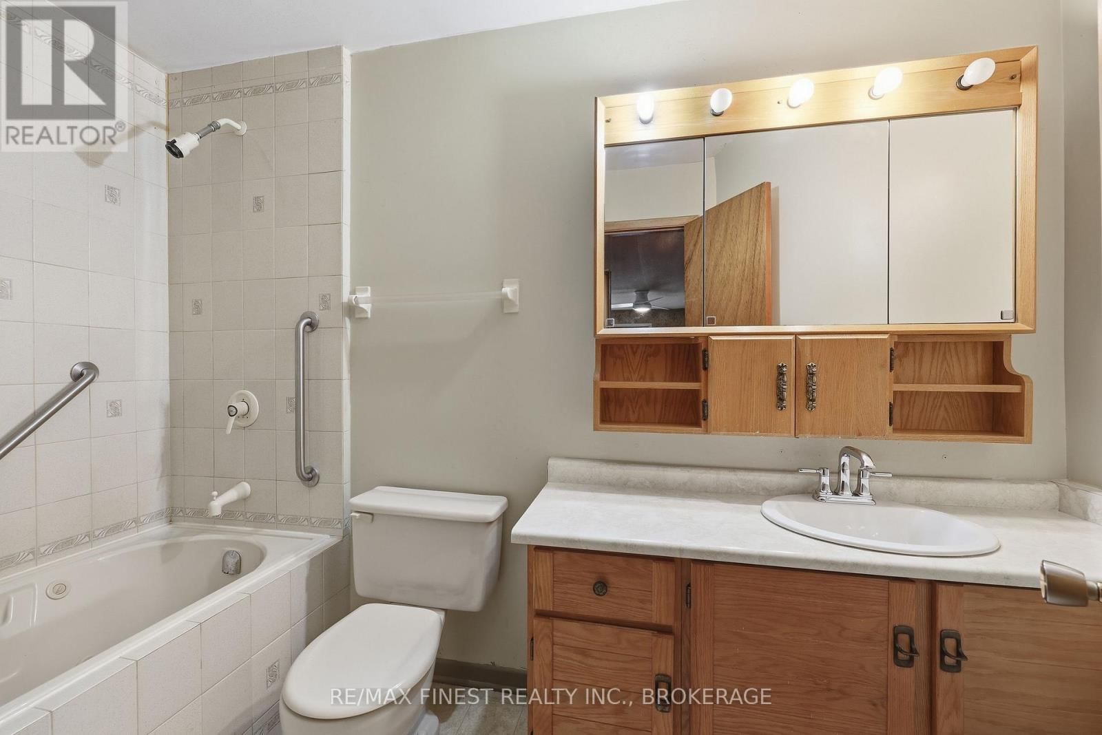 572 RIVER RIDGE DRIVE Image 30