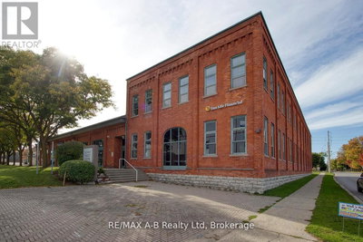 Commercial for Rent in Ontario