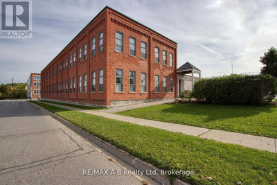 Commercial for Rent in Ontario